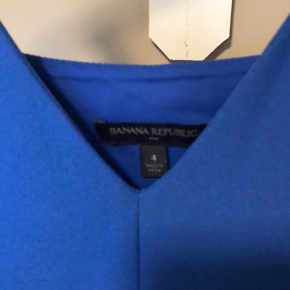 Banana Republic sheath dress with tulip hem - Picture 2 of 5